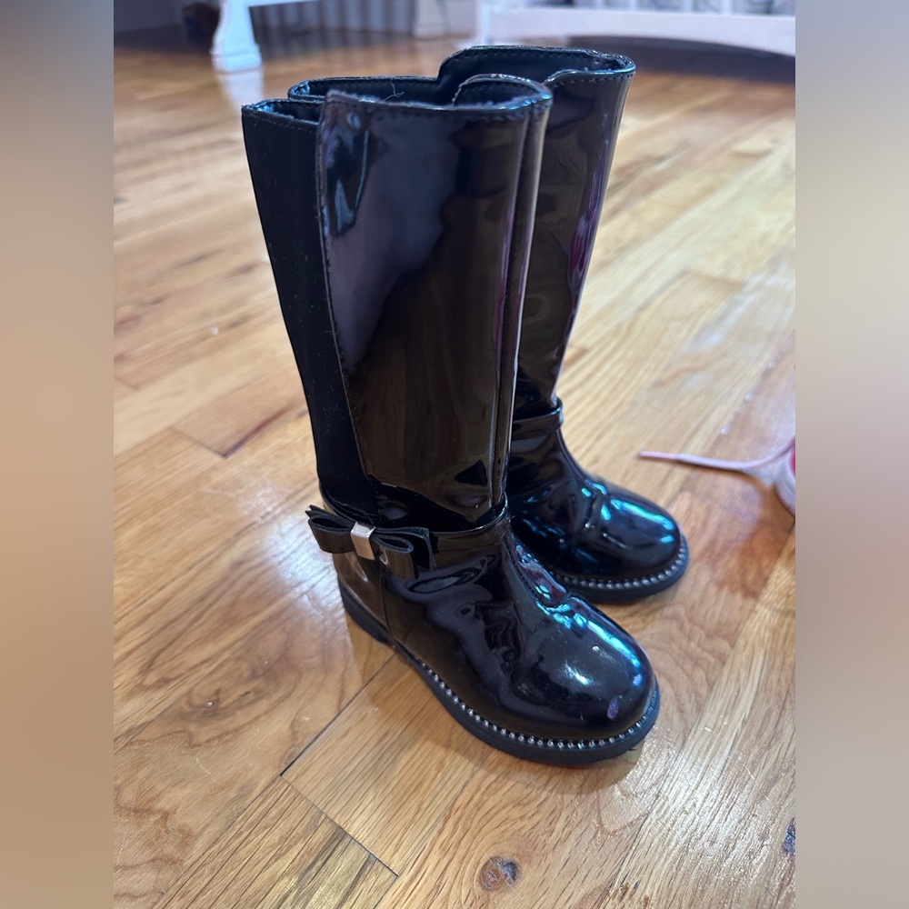 Children’s place patent leather boots size 7 toddler brand new